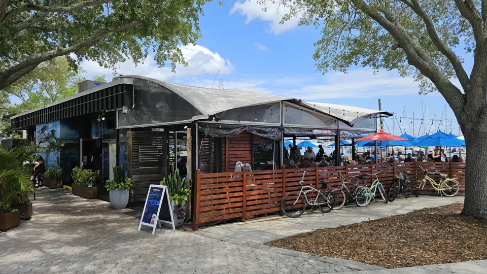 Fresco's Waterfront Bistro