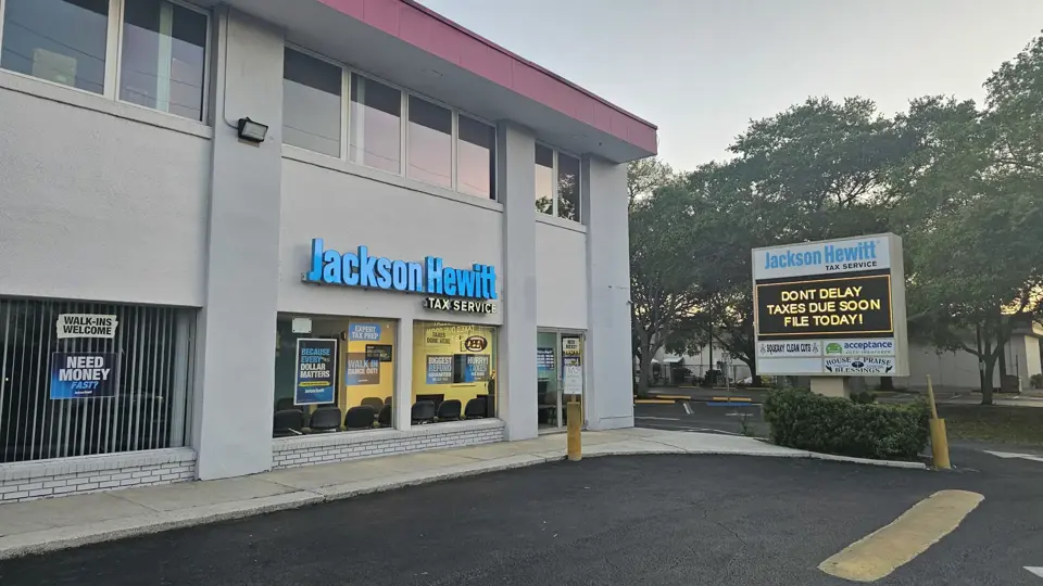 Jackson Hewitt