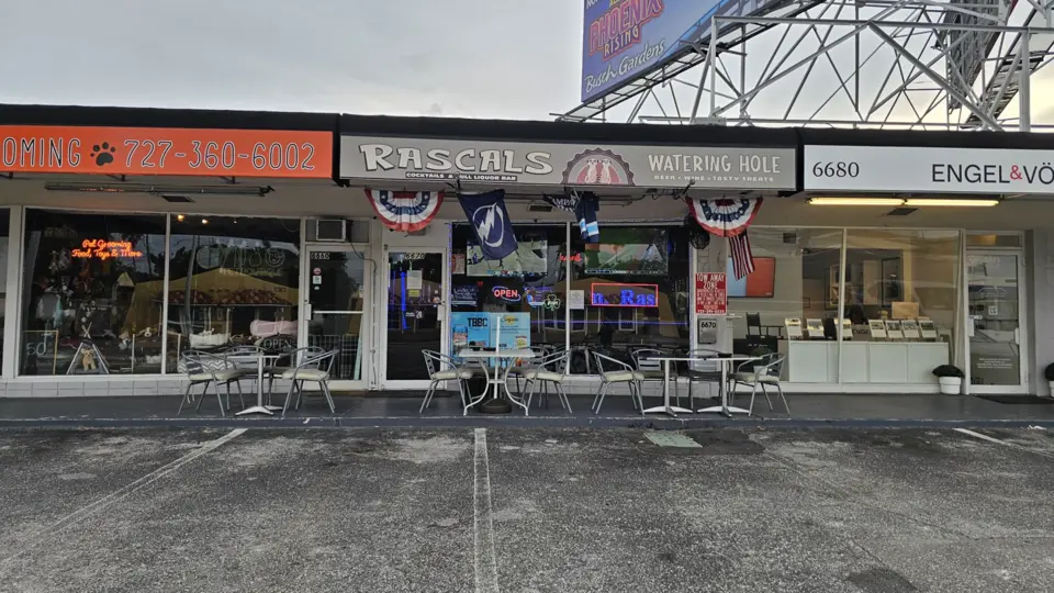 Rude Rascal’s Lounge