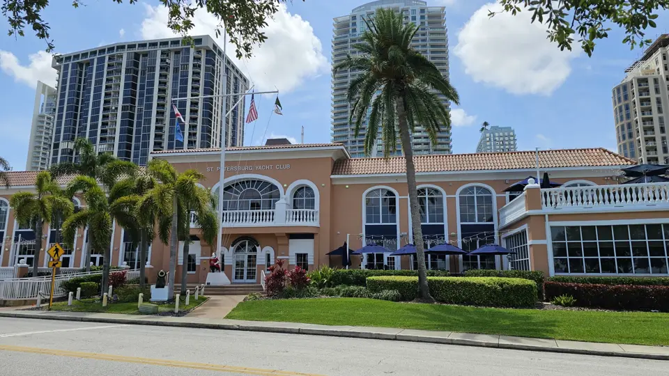 St Petersburg Yacht Club