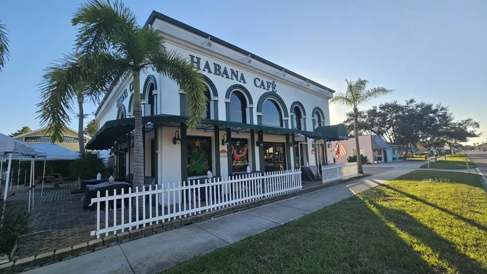 Habana Café