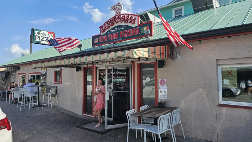 DeLosa's Pizza