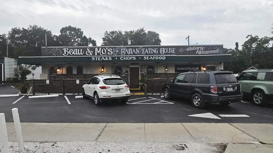 Beau & Mo's Italian Steakhouse