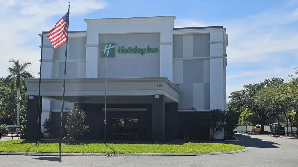 Holiday Inn St. Petersburg West