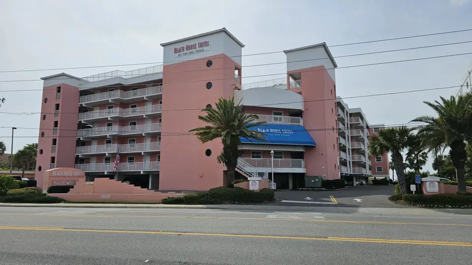 Beach House Suites