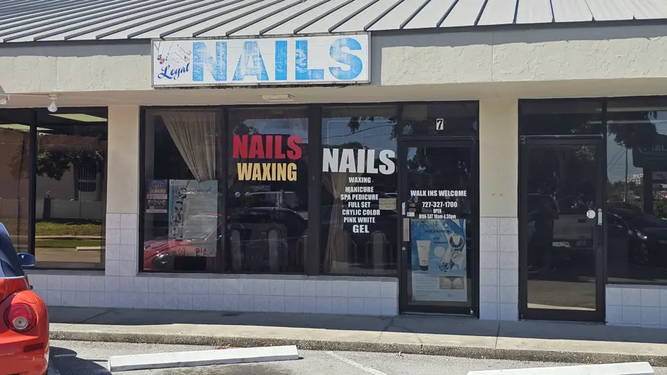 Loyal Nails