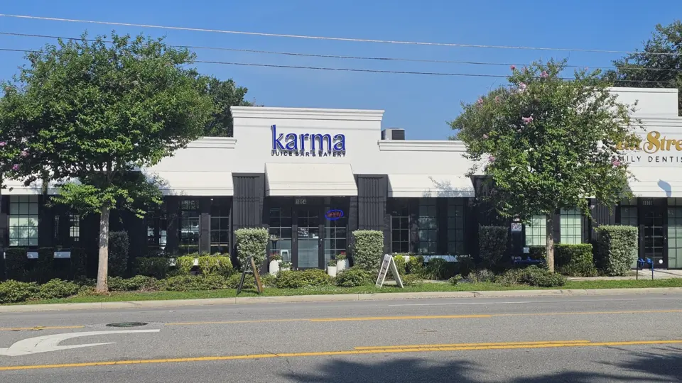 Karma Juice Bar & Eatery