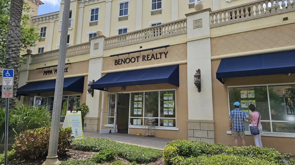 Benoot Realty