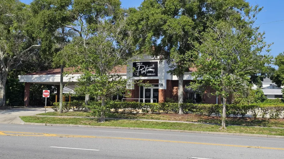 House Of Platinum Cannabis - St. Petersburg Dispensary