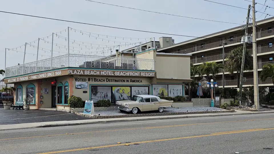 Plaza Beach Hotel