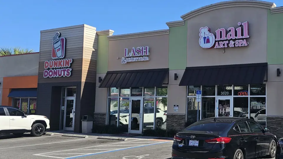 The Lash and Beauty Bar